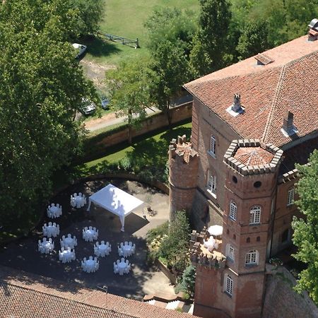Relais Del Castello Di Oviglio Hotel Exterior foto